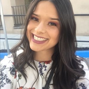 Meet your Posher, Alexandra